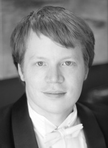 Daniel Hutchings, Tenor